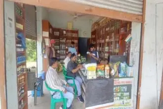 CG NEWS: मुंगेली में प्रशासन की बड़ी कार्रवाई – 4 उर्वरक दुकानों के लाइसेंस निलंबित, कालाबाजारी पर कलेक्टर सख्त
