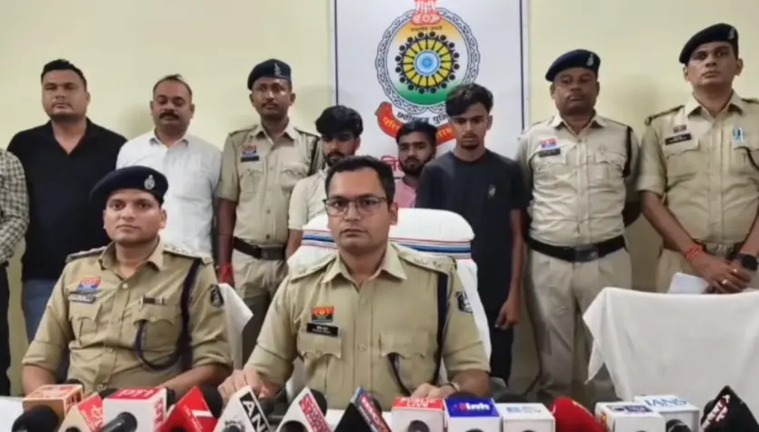 CG Crime : APK File भेजकर 12 लाख से ज्यादा की ठगी, 3 आरोपी बिहार से गिरफ्तार