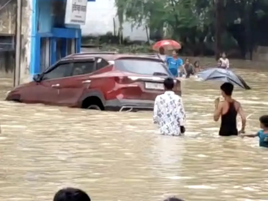 बिलासपुर से मूसलाधार बारिश से हाहाकार! 18 सालों का टूटा रिकॉर्ड, 100 से अधिक घर डूबे, ड्रेनेज सिस्टम की खुली पोल