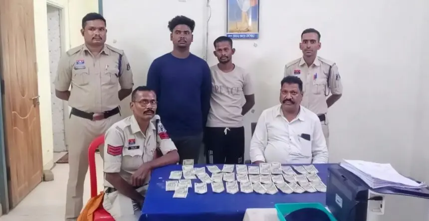 CG NEWS : विधायक के जन्मदिन कार्यक्रम में सक्रिय हुए पॉकेटमार, भीड़ में कई लोग बने शिकार, दो चोर गिरफ्तार