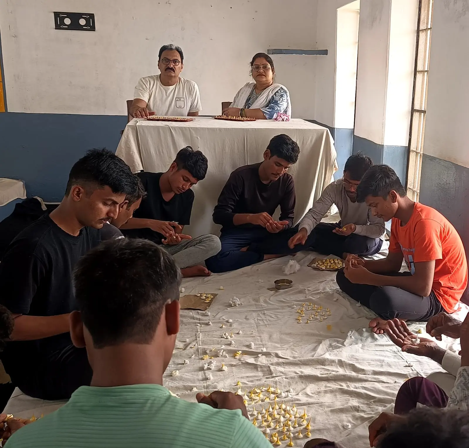 सब जेल सिहोरा में बंदियों के लिए कौशल विकास की मिसाल “श्रद्धा ज्योति” और “केश सुधा” से बंदियों को नई दिशा और आत्मनिर्भरता