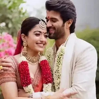 साउथ सिनेमा की सबसे रोमांटिक जोड़ी ने थामा एक-दूसरे का हाथ: विजय देवरकोंडा और रश्मिका मंदाना की सगाई दावा