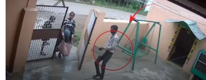 CG Video : भीख मांगने के बहाने चोरी, पति-पत्नी ने उड़ाया लैपटॉप, CCTV में हुए कैद 