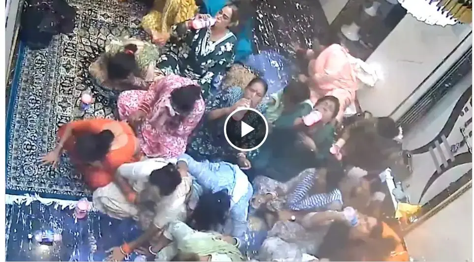 Madhya Pradesh : इंदौर में किन्नर समुदाय का दर्दनाक कदम — वर्चस्व की जंग में 24 ने एक साथ पी लिया ज़हर