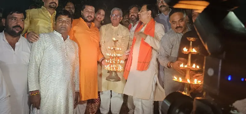 अरपा मैया की महाआरती से बिलासपुर में शुरू हुआ छठ पर्व का उल्लास, नेताओं ने लिया नदी संवारने का संकल्प