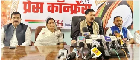 CG NEWS: धरसींवा — 2 साल की सेवा में 400 करोड़ का रिकॉर्ड विकास, विधायक अनुज शर्मा ने प्रेस कॉन्फ्रेंस में पेश किया रिपोर्ट कार्ड