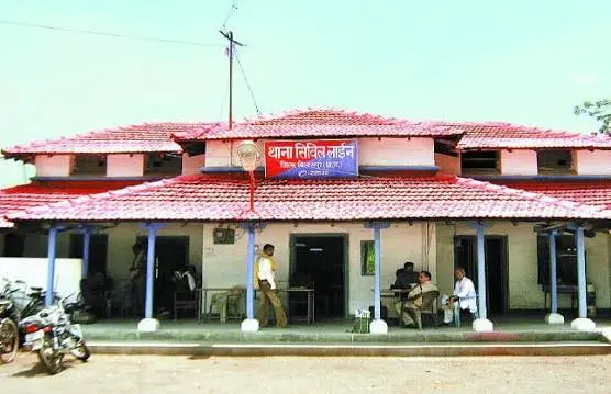 बेरोजगारों को फर्जी नौकरी का झांसा, करोड़ों की ठगी करने वाला फरार आरोपी कोर्ट में हाजिर, गिरफ्तार