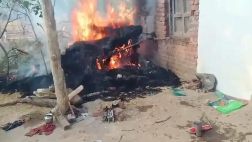 CG News : रसोई में लगी आग से बड़ा हादसा; बाइक समेत पूरा सामान जलकर खाक