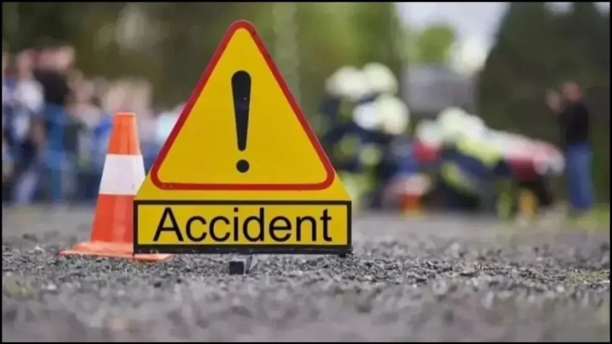 CG Accident : सड़क हादसे में बाइक सवार युवक की दर्दनाक मौत