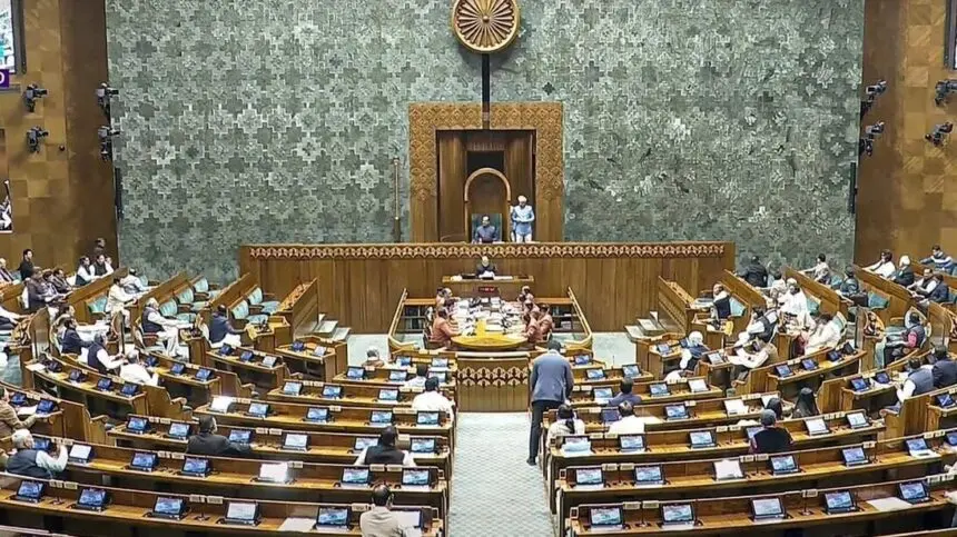 Parliament LIVE : बजट सत्र के दौरान संसद में जबरदस्त हंगामा, लोकसभा की कार्यवाही 12 बजे तक स्‍थगित