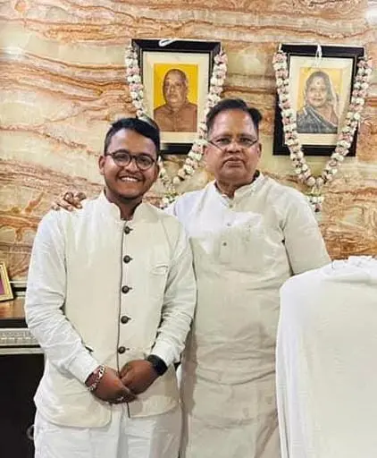 भाजयुमो बिलासपुर शहर मध्य मंडल मंत्री बने अंकित झा, अमर अग्रवाल और शीर्ष नेतृत्व का जताया आभार