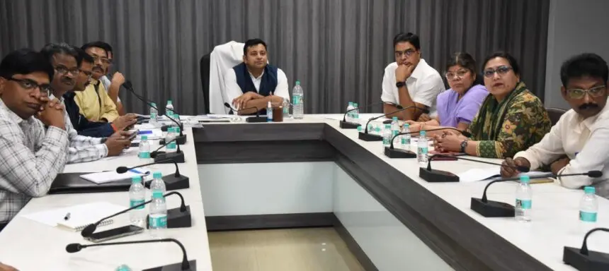 CG NEWS: न्यू एज मीडिया में दक्ष बनें जनसंपर्क अधिकारी, आयुक्त रजत बंसल बोले- जनसंपर्क का कार्य जिम्मेदारी का, इसे गंभीरता से लें