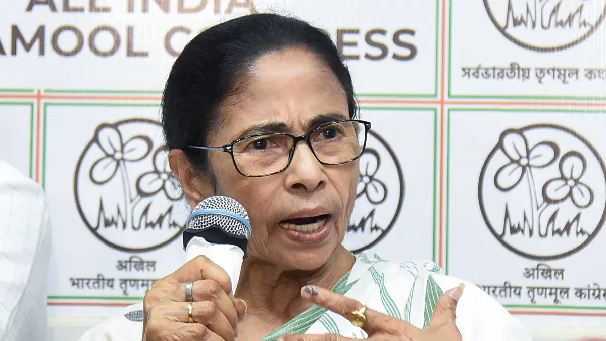 हम चुनाव नहीं हारे, मैं इस्तीफा नहीं दूंगी, हार के बाद ममता बनर्जी ने ईवीएम से छेड़छाड़ सहित लगाए कई गंभीर आरोप