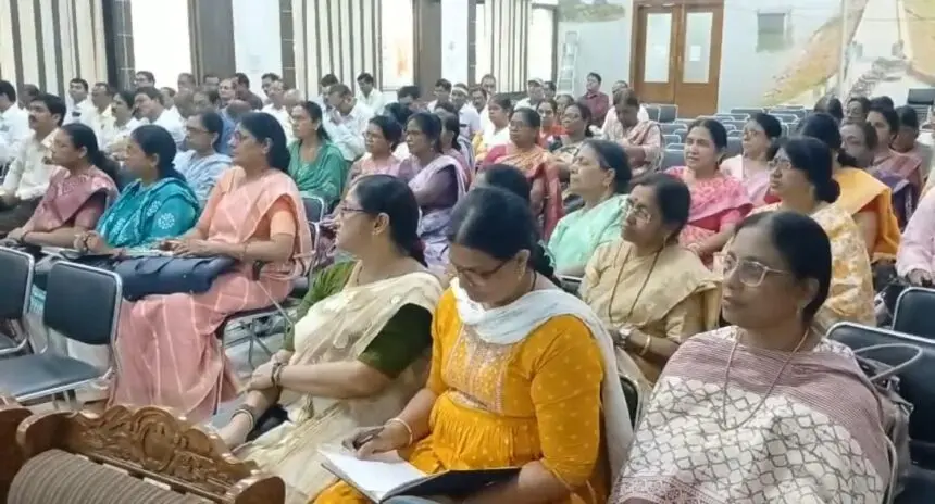 CG NEWS: 10वीं और 12वीं के खराब प्रदर्शन पर लेक्चरर्स और प्राचार्यों से मांगा गया जवाब