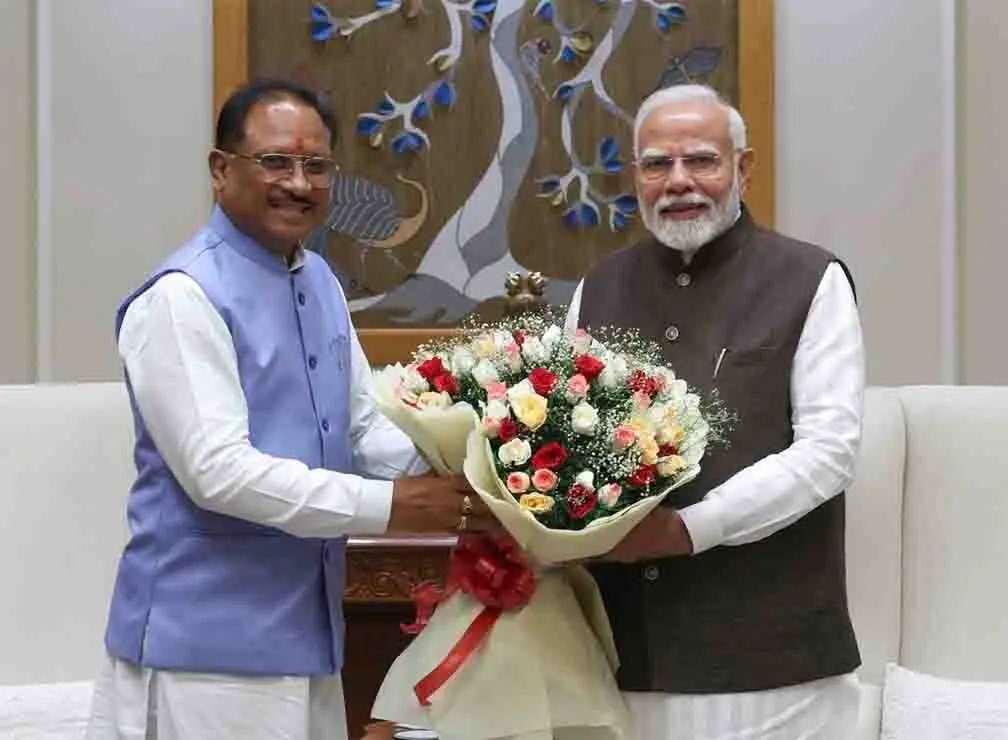 CG NEWS : प्रधानमंत्री नरेंद्र मोदी के 12 वर्ष पूर्ण होने पर मुख्यमंत्री विष्णुदेव साय ने दी बधाई, कहा – देश ने विकास और सुशासन के नए युग में प्रवेश किया
