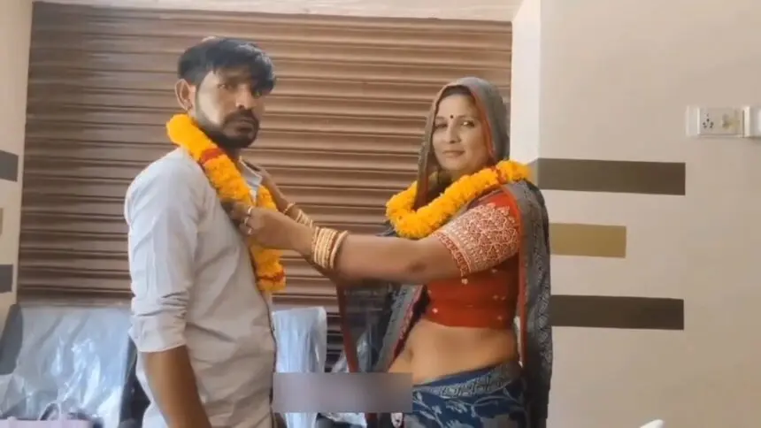 VIDEO : बेटी का पति बना सास का जीवनसाथी, चार साल के गुप्त रिश्ते के बाद कोर्ट मैरिज, वीडियो वायरल होते ही मचा बवाल