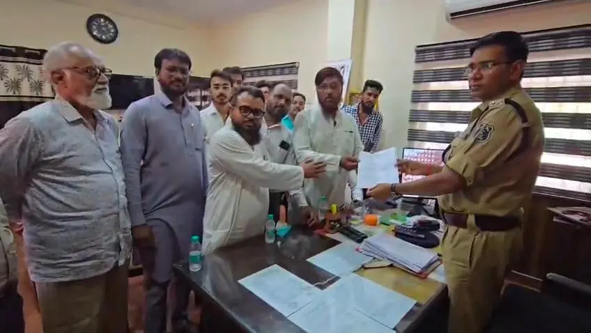 CG NEWS : मोहर्रम में शेर बनकर नाचने और हथियारों के प्रदर्शन का विरोध, मुस्लिम समाज ने की कार्रवाई की मांग
