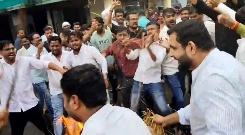 CG NEWS: नीट परीक्षा पेपर लीक के विरोध में युवा कांग्रेस का प्रदर्शन, शिक्षा मंत्री का फूंका पुतला