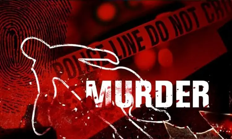 CG CRIME NEWS: खौफनाक हत्याकांड: शराब पिलाकर पत्नी का गला काटा, सिर धड़ से अलग कर घर के पीछे फेंकी लाश — 6 दिन बाद बदबू ने खोला राज