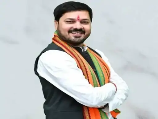 CG NEWS : पद्मश्री विधायक अनुज शर्मा के ट्रोलिंग पर छग हाईकोर्ट सख्त, सोशल मीडिया से आपत्तिजनक पोस्ट हटाने के दिए निर्देश, छवि धूमिल करने का आरोप