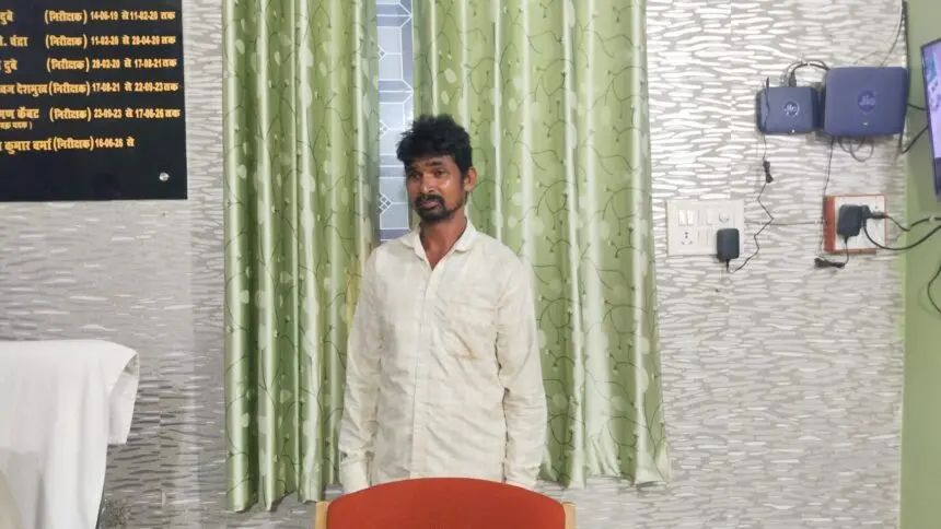 CG CRIME NEWS: ऑपरेशन उजियारा के तहत बांदे पुलिस की बड़ी कार्यवाही, 4 की.300 ग्रा.गांजा और नकदी समेत आरोपी गिरफ्तार