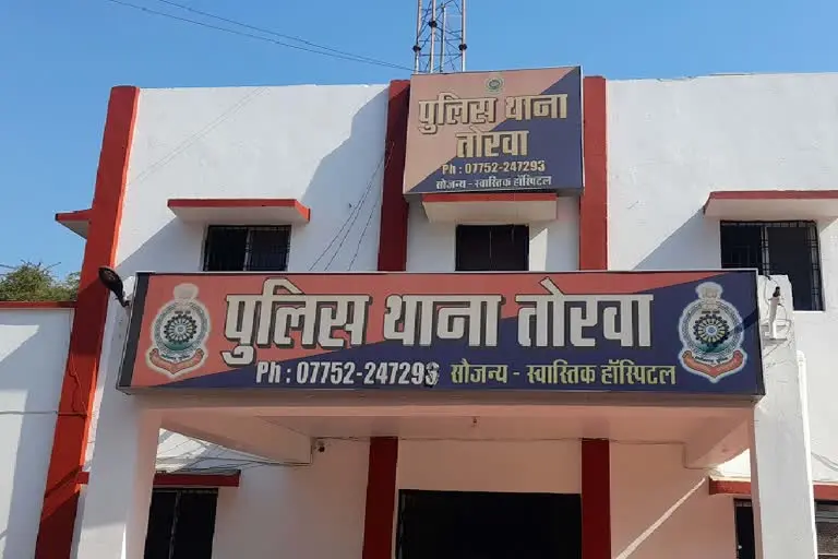 तोरवा पुलिस की अनदेखी का नतीजा: शराब दुकान के पास दिनदहाड़े ऑटो ड्राइवर की हत्या, इलाके के CCTV भी बंद 