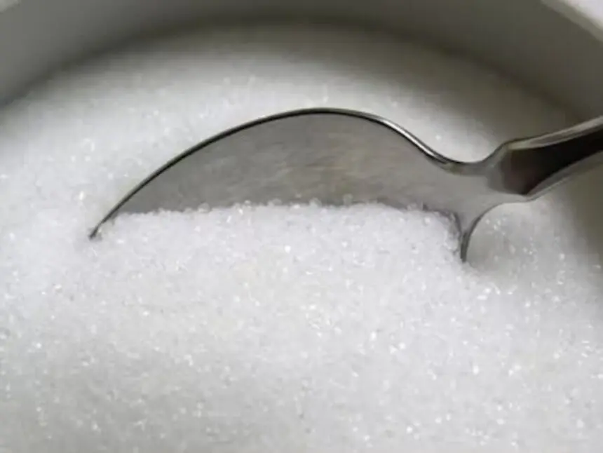 SUGAR PRICE HIKE : चीनी के दामों में लगी आग! एक महीने में 20% से ज्यादा उछाल, ₹58-65 किलो पहुंची कीमत, जानिए आखिर क्यों महंगी हो गई मिठास?