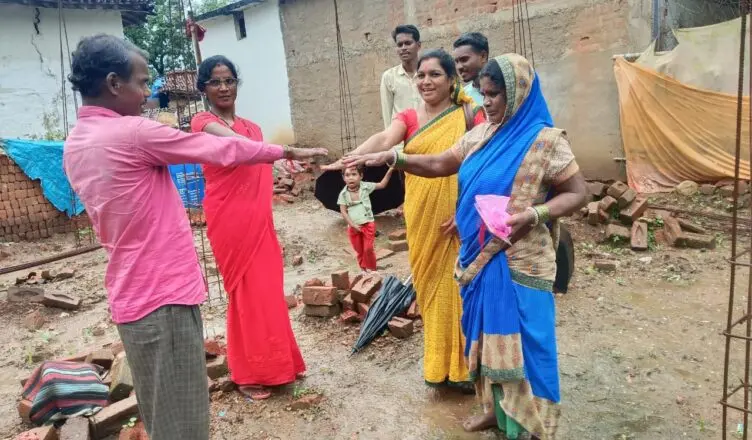 रक्षा सूत्र से बंधा ‘पक्के घर’ का संकल्प, आवास हितग्राहियों ने लिया समय पर निर्माण पूरा करने का प्रण