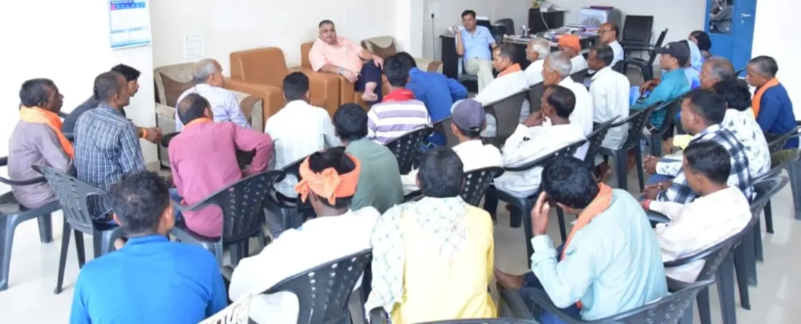 जनदर्शन में पर्यटन एवं संस्कृति मंत्री राजेश अग्रवाल ने सुनीं नागरिकों की समस्याएं, संबंधित अधिकारियों को त्वरित निराकरण के निर्देश