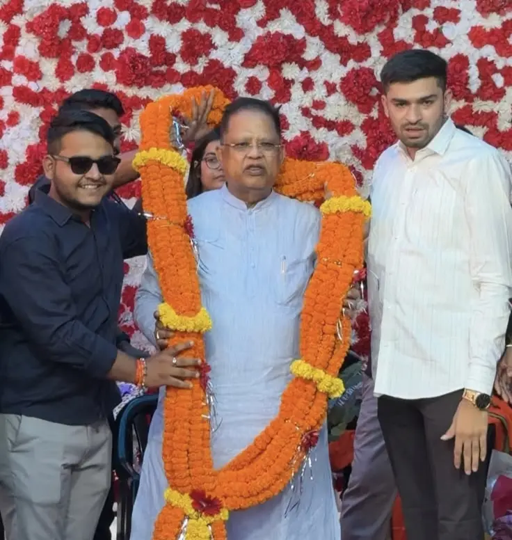 पूर्व मंत्री अमर अग्रवाल का जन्मदिन: सुबह से देर शाम तक लगा रहा कार्यकर्ताओं का तांता, भाजयुमो नेताओं ने भी दी बधाई