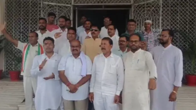 CG NEWS: ओबीसी जाति जनगणना में वैज्ञानिक कोडिंग की मांग, विधायक व्यास कश्यप ने सौंपा ज्ञापन