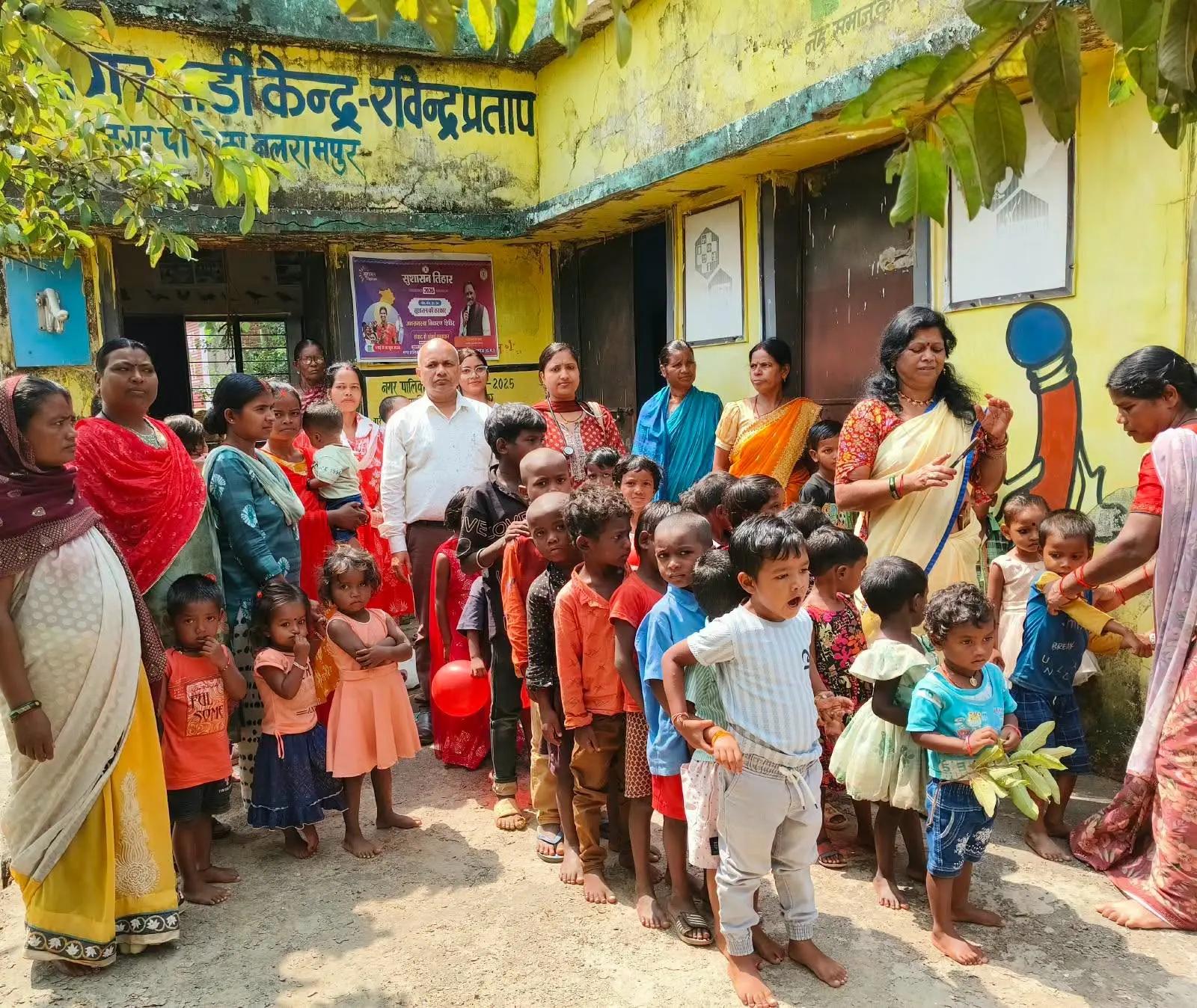 सेवा संकल्प अभियान: बलरामपुर में 35 नौनिहालों का हुआ स्वर्णप्राशन