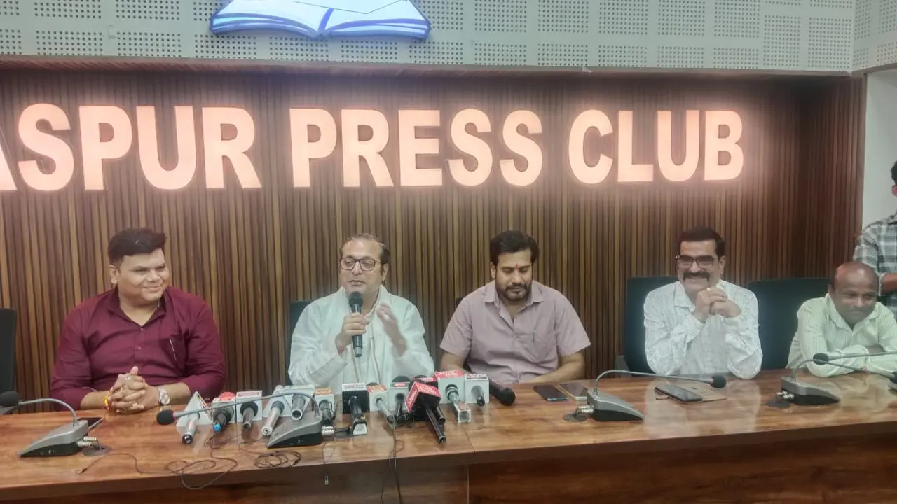जलभराव और बिजली संकट का स्थायी समाधान पहली प्राथमिकता : पूर्व विधायक शैलेष पांडेय बोले पद नहीं काम है महत्वपूर्ण दोबारा मौका मिला तो केंद्र से लाएंगे ज्यादा फंड